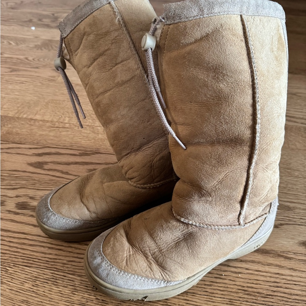 UGG Classic Tan Suede Boots